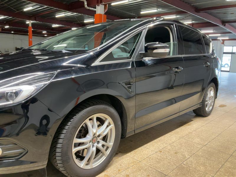 Ford S-Max 2.0 TDCi EcoBlue Titanium 2019 – снимка 2