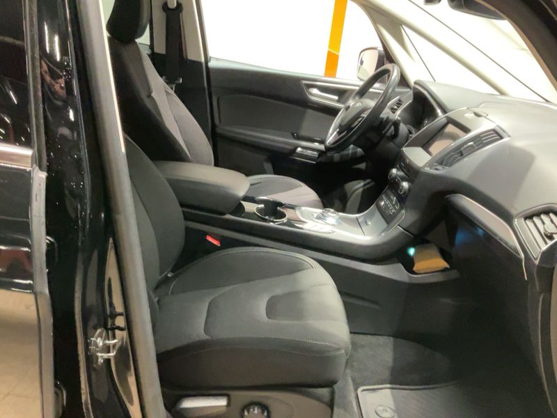 Ford S-Max 2.0 TDCi EcoBlue Titanium 2019 – снимка 17