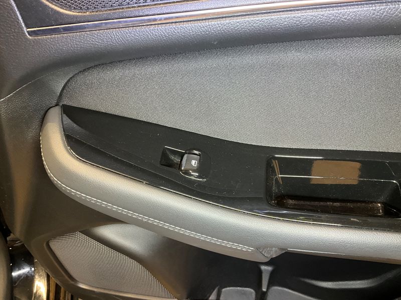 Ford S-Max 2.0 TDCi EcoBlue Titanium 2019 – снимка 31