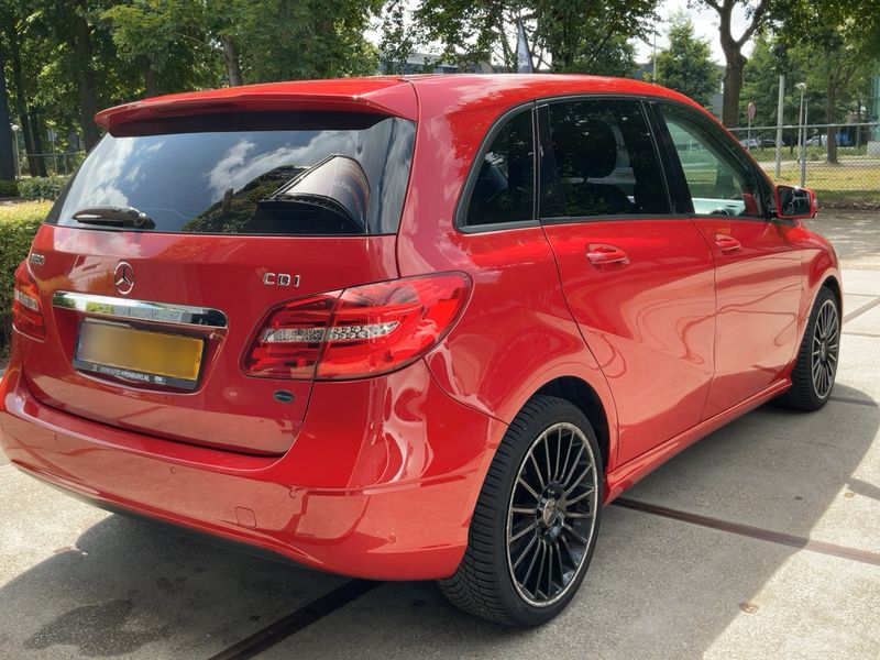 Mercedes-Benz B-Klasse B 180 CDI 2013 – снимка на щета