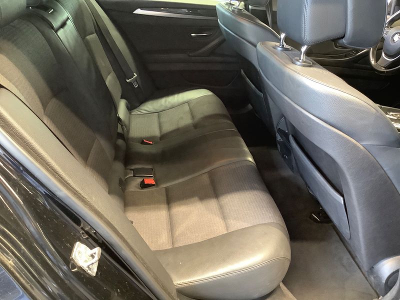 BMW 5er 525d 2011 – снимка 29