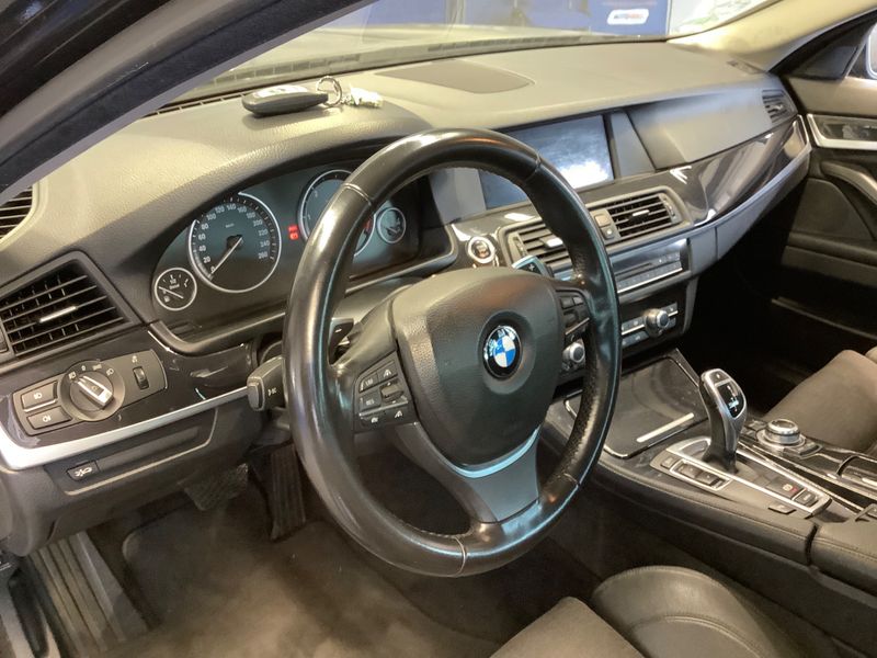BMW 5er 525d 2011 – снимка 27
