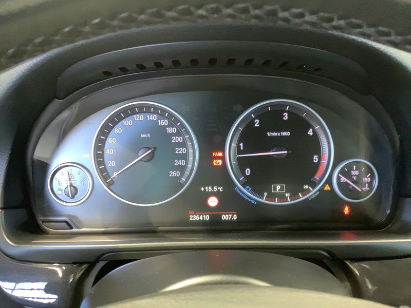 BMW 5er 525d 2011 – снимка 18