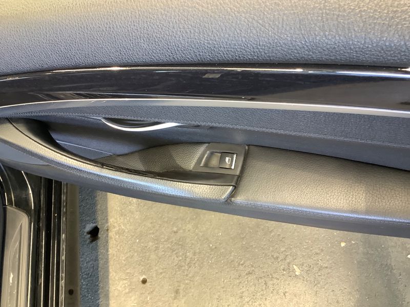 BMW 5er 525d 2011 – снимка 28