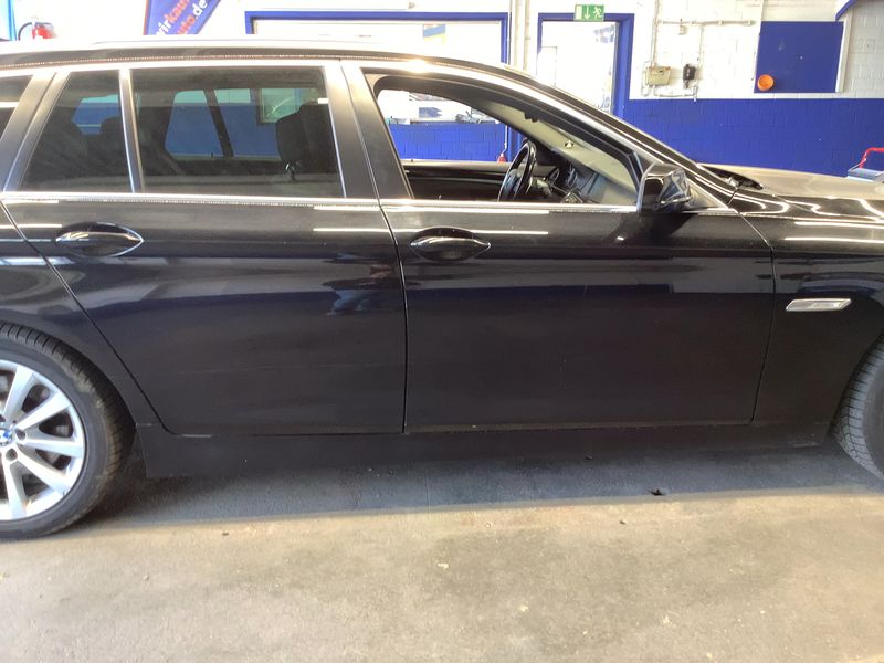 BMW 5er 525d 2011 – снимка 10