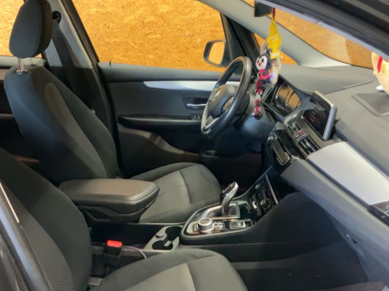 BMW 2er 220d Gran Tourer xDrive Advantage 2019 – снимка 17
