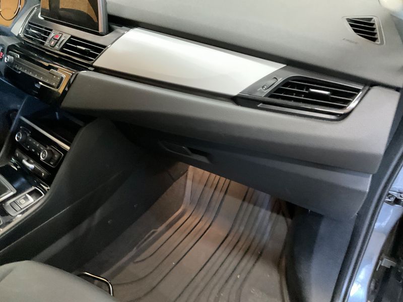 BMW 2er 220d Gran Tourer xDrive Advantage 2019 – снимка 23