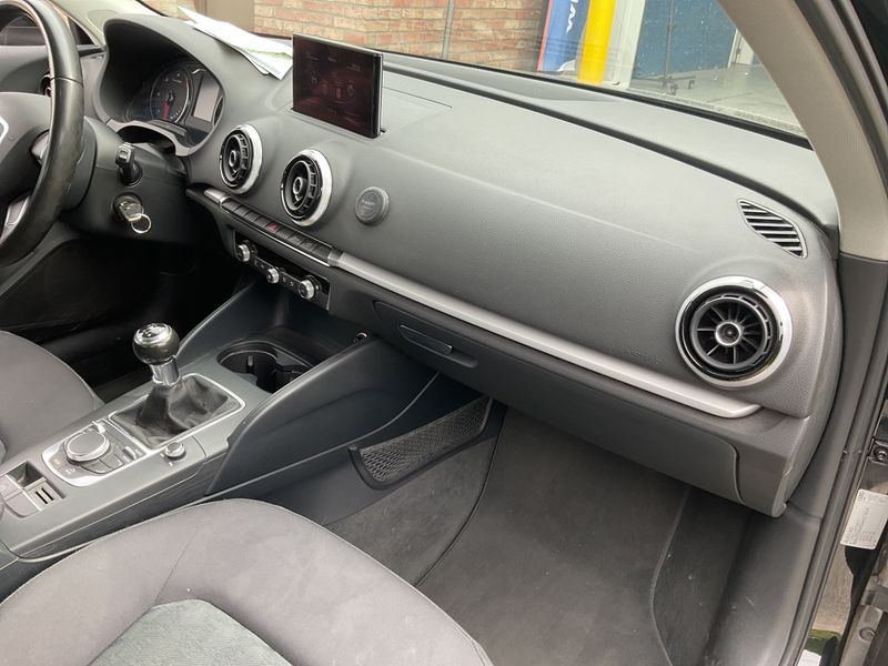 Audi A3 Sportback 2.0 TDI Attraction 2013 – снимка 29