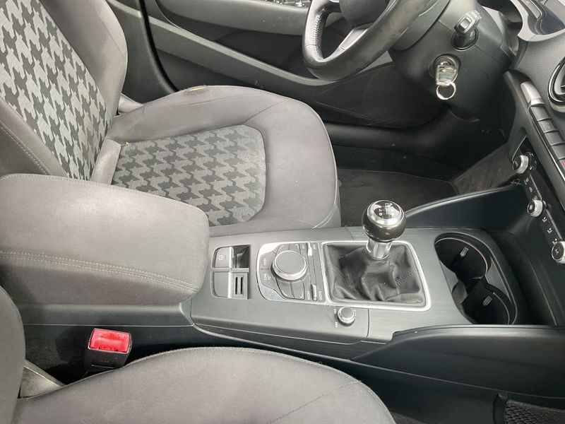 Audi A3 Sportback 2.0 TDI Attraction 2013 – снимка 44