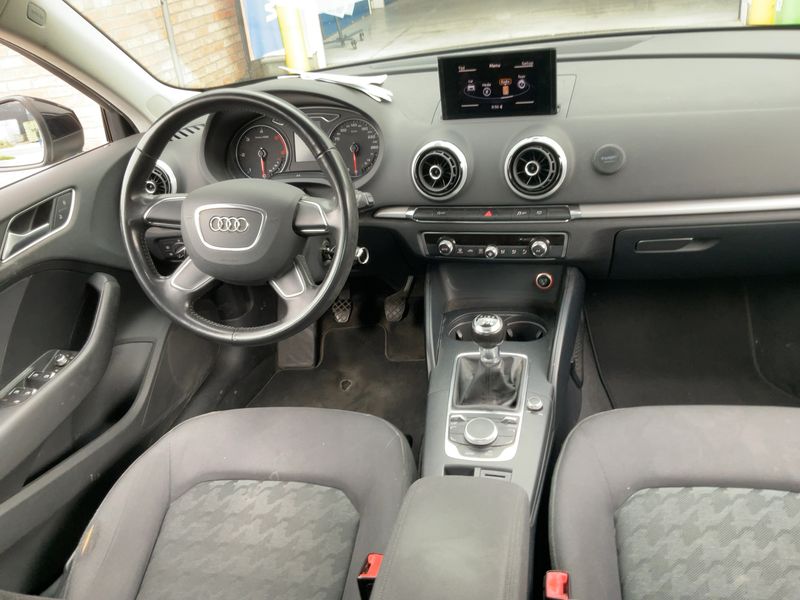 Audi A3 Sportback 2.0 TDI Attraction 2013 – снимка 17