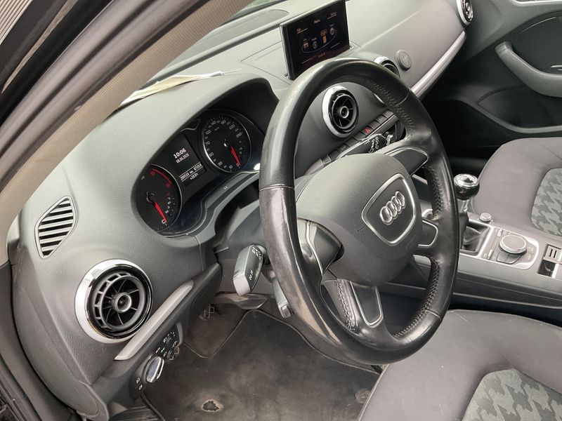 Audi A3 Sportback 2.0 TDI Attraction 2013 – снимка 40