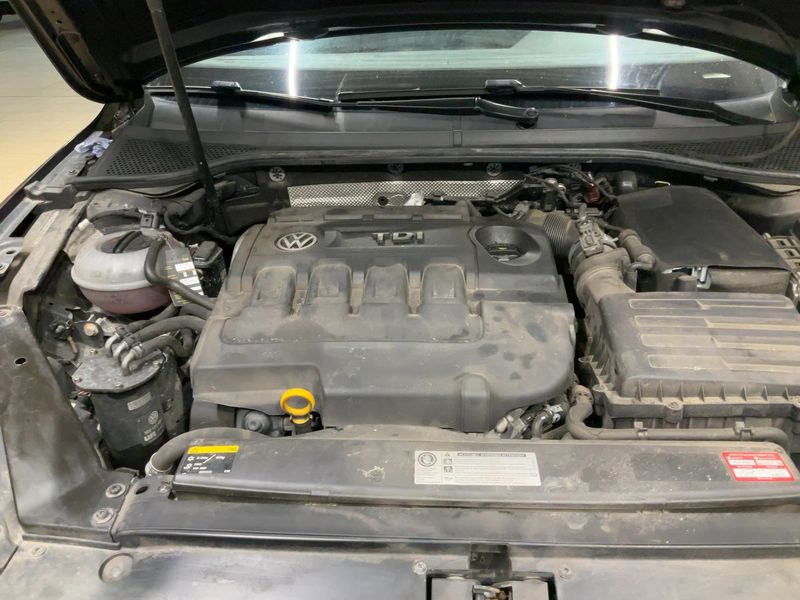 Volkswagen Passat 1.6 TDI Comfortline BlueMotion Tech 2015 – снимка 24