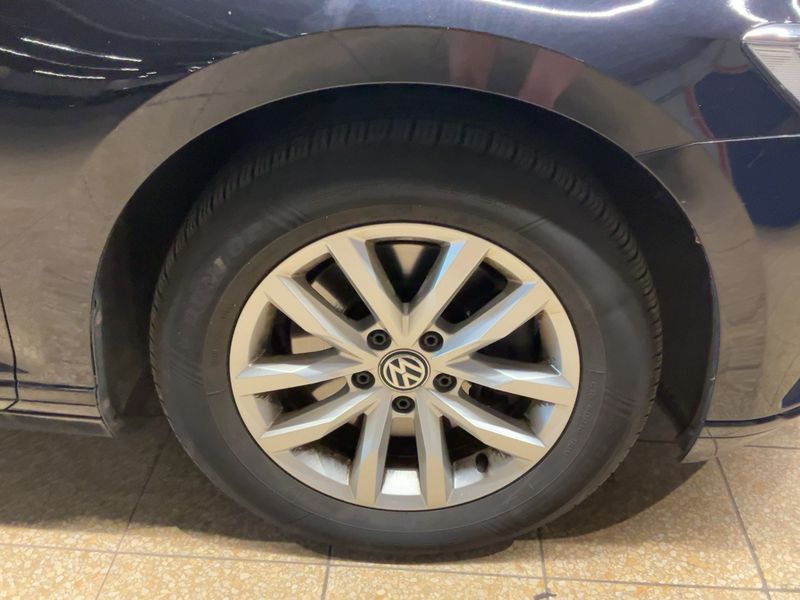 Volkswagen Passat 1.6 TDI Comfortline BlueMotion Tech 2015 – снимка 11