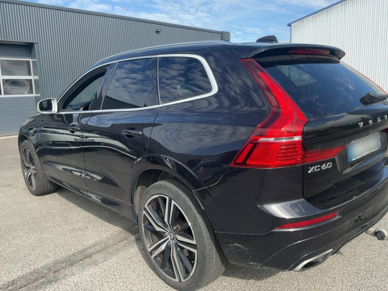 Volvo XC60 2.0 T8 Plug-in Hybrid Inscription Luxe AWD 2018 – снимка 6