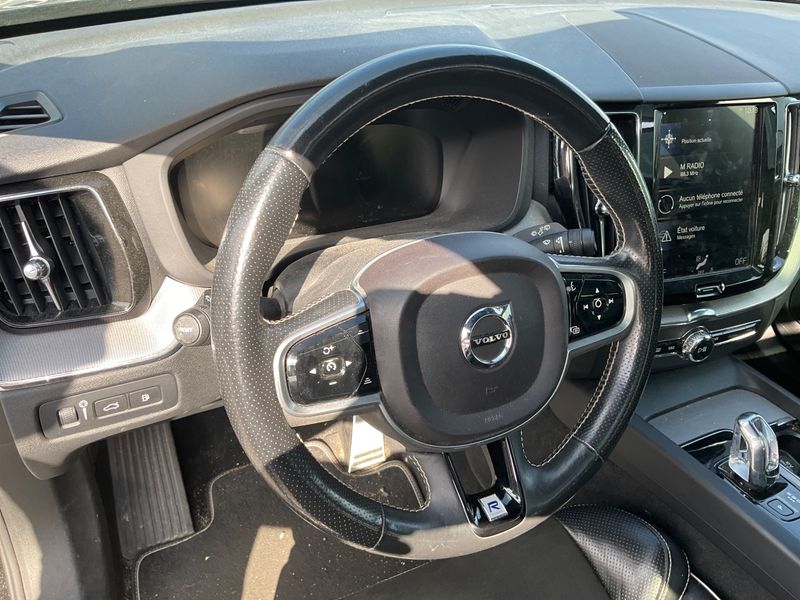 Volvo XC60 2.0 T8 Plug-in Hybrid Inscription Luxe AWD 2018 – снимка 24