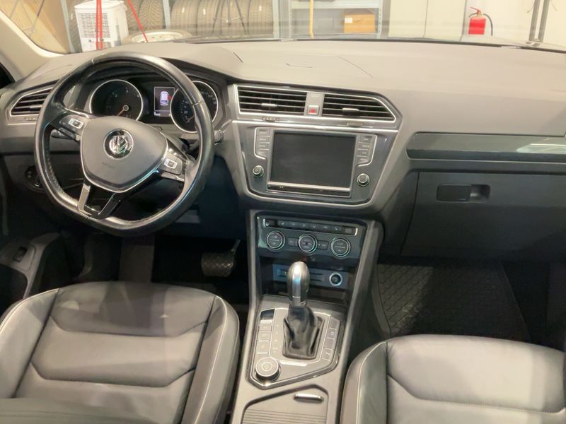 Volkswagen Tiguan 2.0 TDI Highline 4Motion BlueMotion Tech 2017 – снимка 17