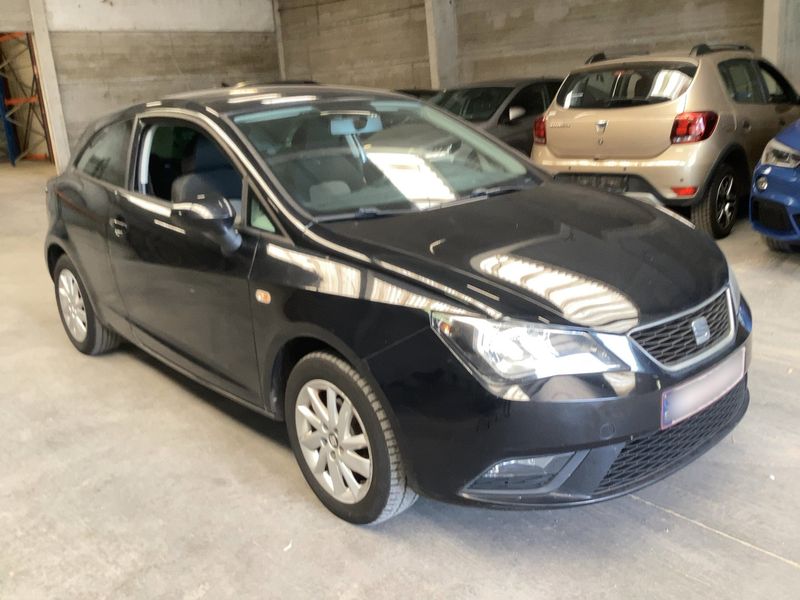 Seat Ibiza 1.6 TDI Stylance / Style 2014 – снимка 12