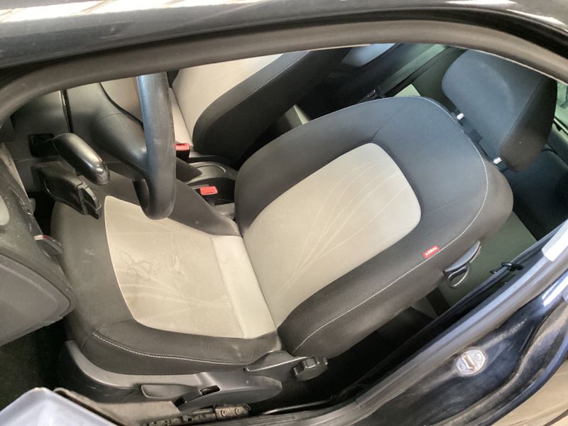 Seat Ibiza 1.6 TDI Stylance / Style 2014 – снимка 26