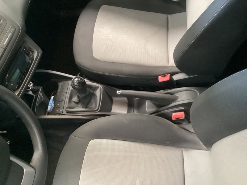 Seat Ibiza 1.6 TDI Stylance / Style 2014 – снимка 28