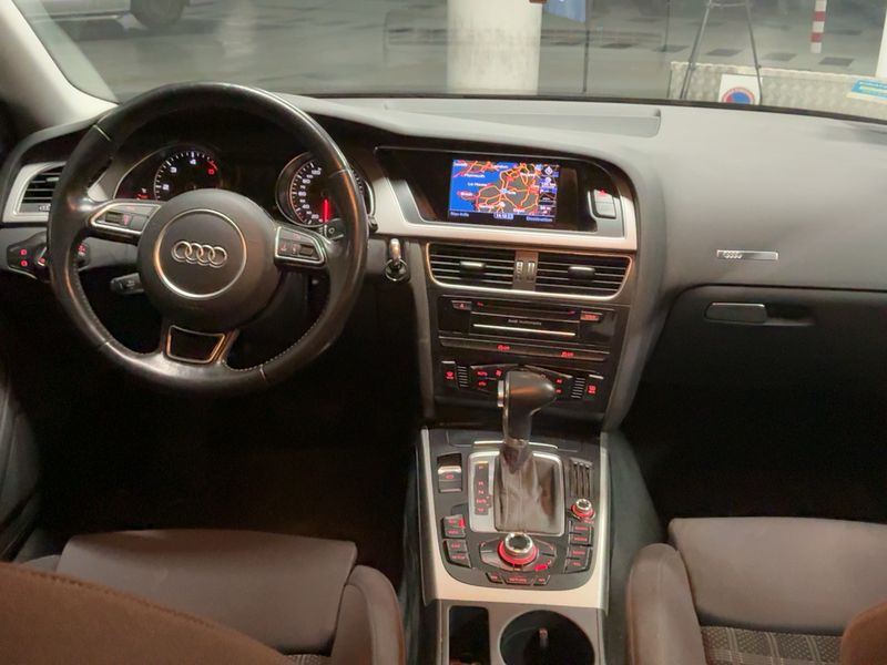 Audi A5 Sportback 2.0 TDI Ambiente Plus 2013 – снимка 17