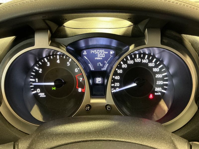Nissan Juke 1.6 N-Connecta 2018 – снимка 18