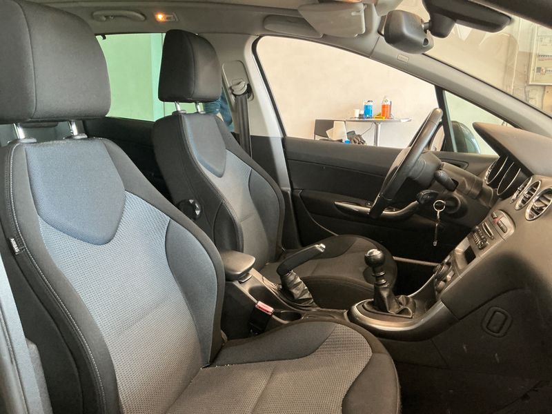 Peugeot 308 1.6 e-HDi Business Pack 2013 – снимка 3