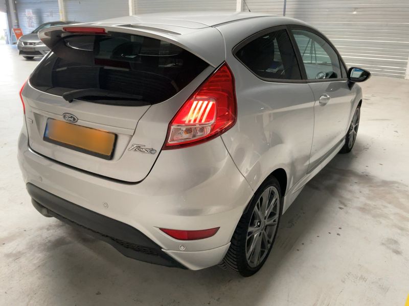 Ford Fiesta 1.0 EcoBoost ST-Line 2017 – снимка 8