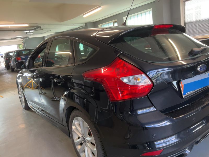 Ford Focus 2.0 EcoBoost ST 2014 – снимка 6