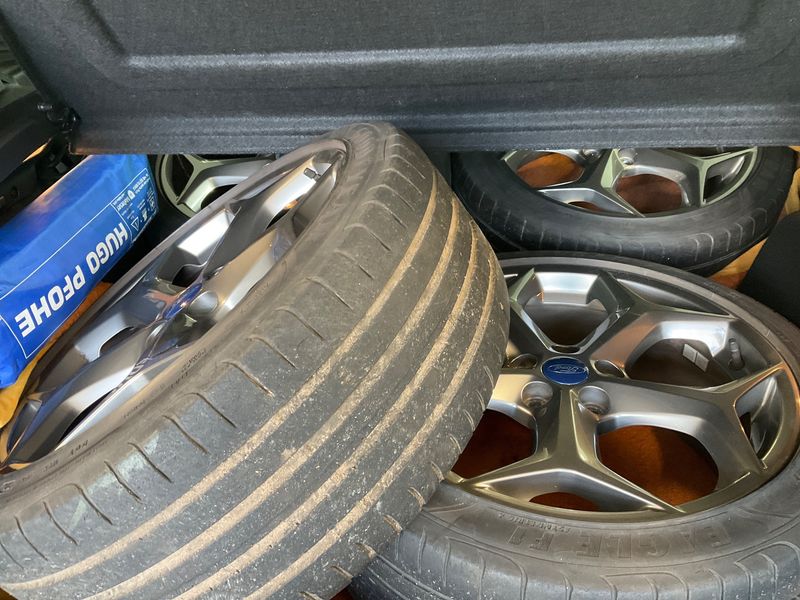 Ford Focus 2.0 EcoBoost ST 2014 – снимка 15