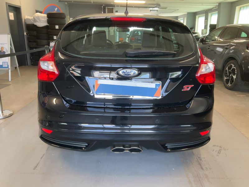 Ford Focus 2.0 EcoBoost ST 2014 – снимка 7
