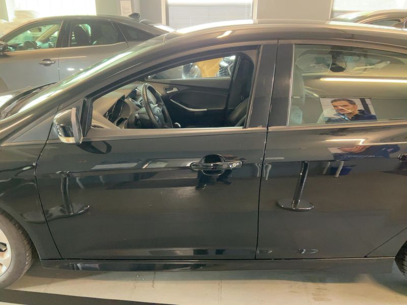 Ford Focus 2.0 EcoBoost ST 2014 – снимка 4