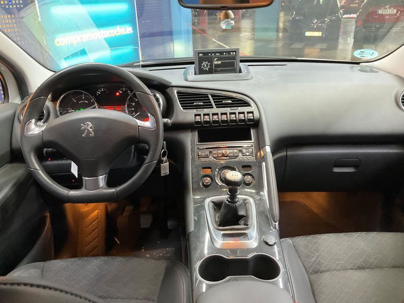 Peugeot 3008 1.6 Blue-HDi Allure 2014 – снимка 17