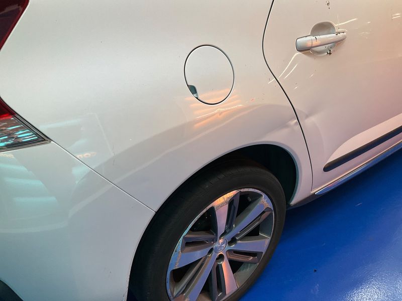 Peugeot 3008 1.6 Blue-HDi Allure 2014 – снимка 22
