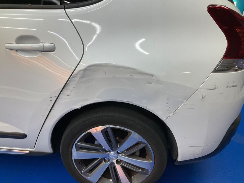 Peugeot 3008 1.6 Blue-HDi Allure 2014 – снимка 23