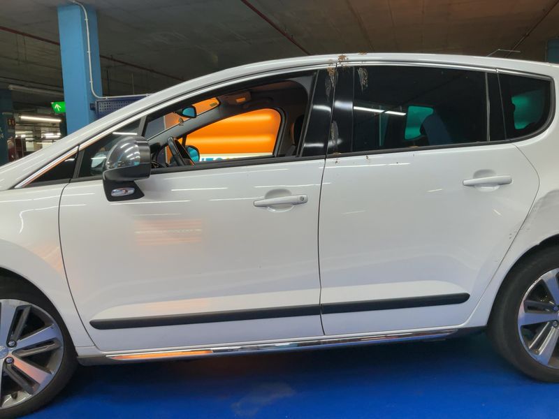 Peugeot 3008 1.6 Blue-HDi Allure 2014 – снимка 4
