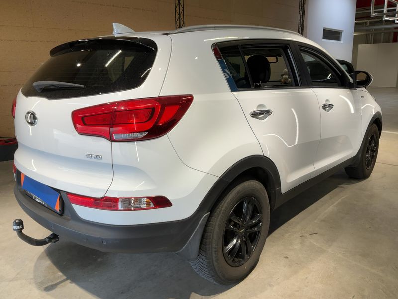 Kia Sportage 2.0 CRDi Active 4WD 2014 – снимка 8