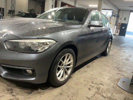 BMW 1er 120i Advantage 2017 – снимка 2