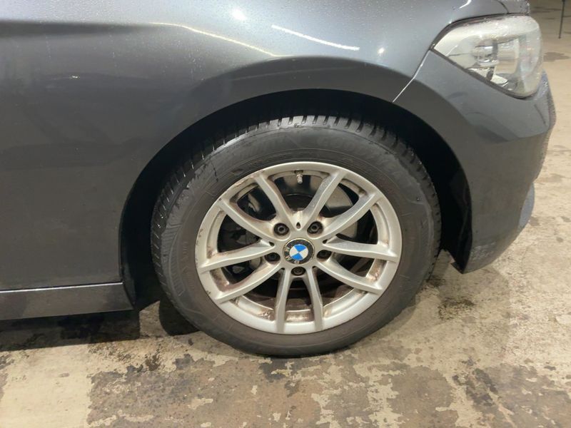 BMW 1er 120i Advantage 2017 – снимка 11