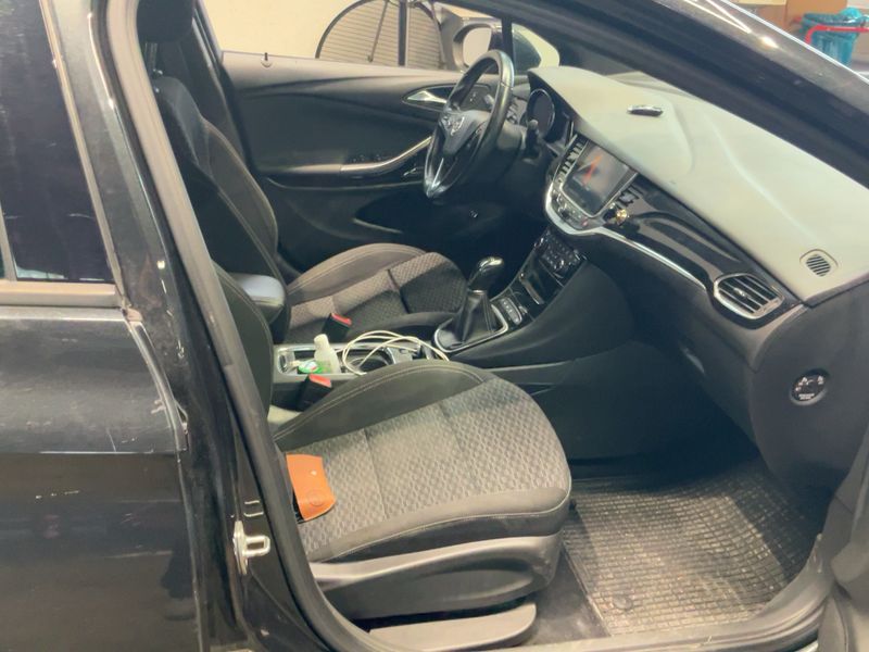 Opel Astra 1.6 CDTI Dynamic Start&Stop 2016 – снимка 17