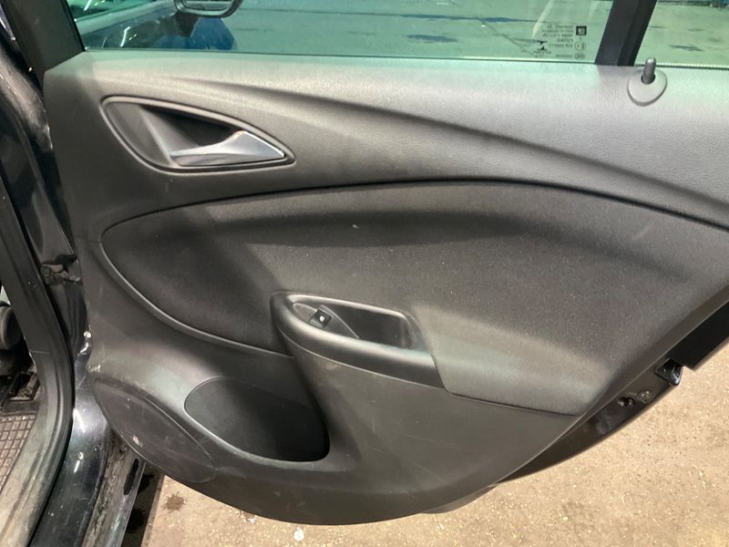 Opel Astra 1.6 CDTI Dynamic Start&Stop 2016 – снимка 52