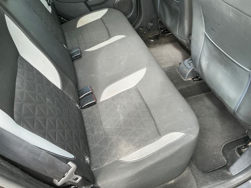 Dacia Sandero 1.5 dCi Stepway Prestige 2014 – снимка 26