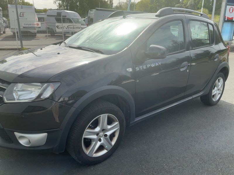 Dacia Sandero 1.5 dCi Stepway Prestige 2014 – снимка 2