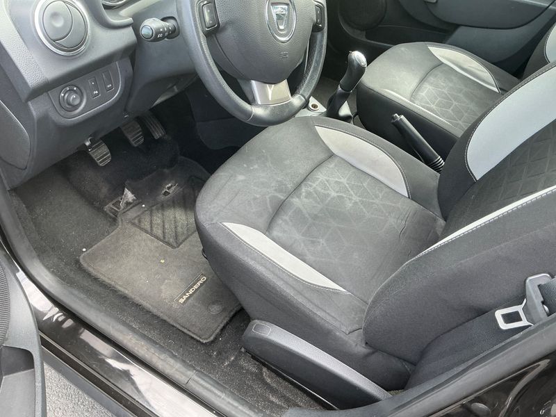 Dacia Sandero 1.5 dCi Stepway Prestige 2014 – снимка 25