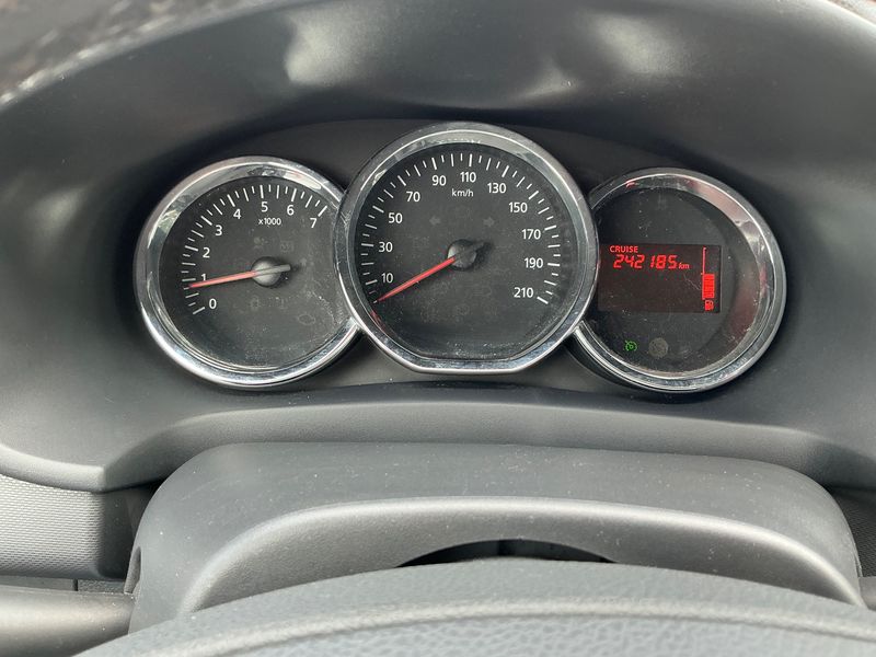 Dacia Sandero 1.5 dCi Stepway Prestige 2014 – снимка 18