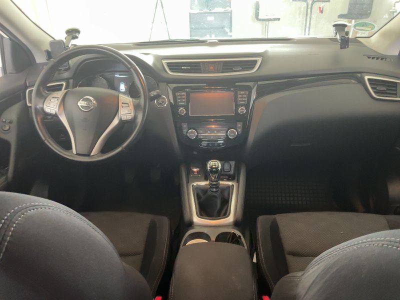 Nissan Qashqai 1.2 N-Connecta 2017 – снимка 18