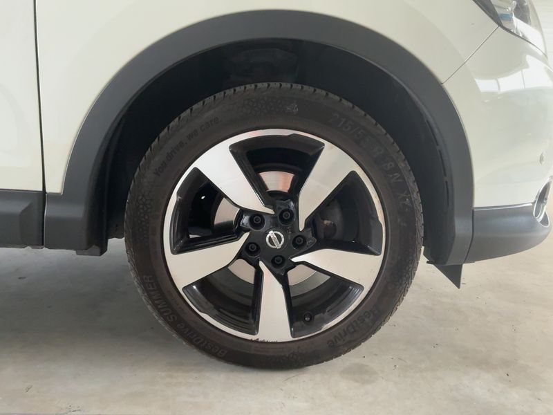Nissan Qashqai 1.2 N-Connecta 2017 – снимка 11