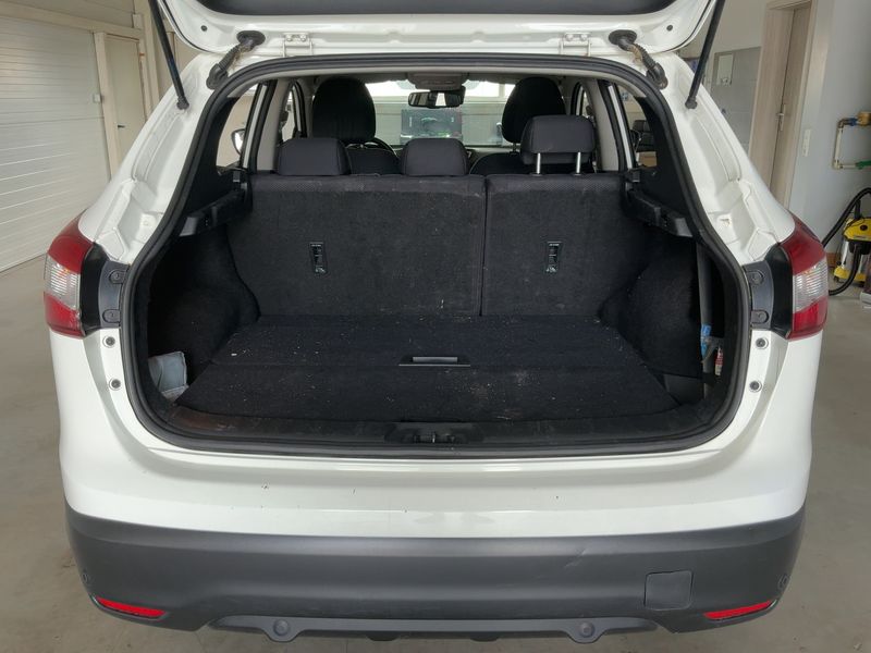 Nissan Qashqai 1.2 N-Connecta 2017 – снимка 16