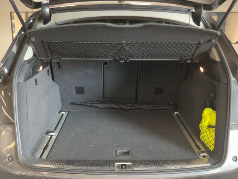Audi Q5 2.0 TDI quattro 2012 – снимка 15