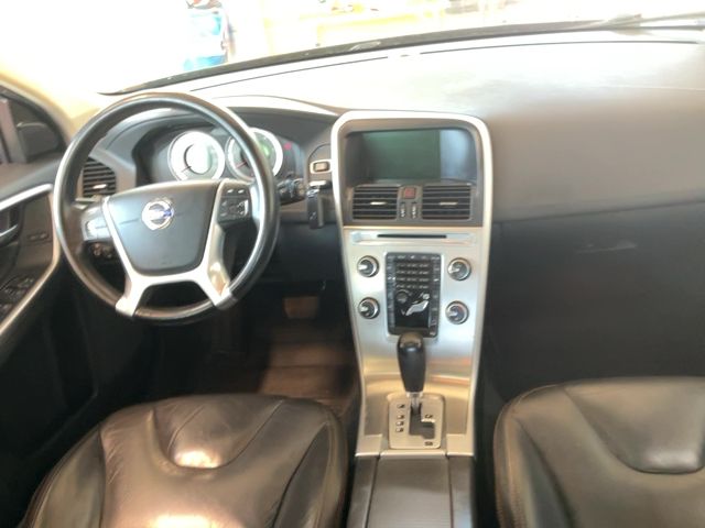 Volvo XC60 2.4 D5 Summum AWD 2011 – снимка 17