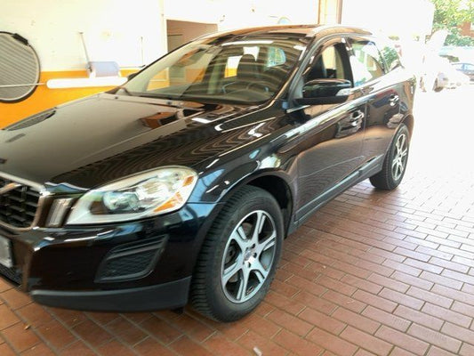 Volvo XC60 2.4 D5 Summum AWD 2011 – снимка 2